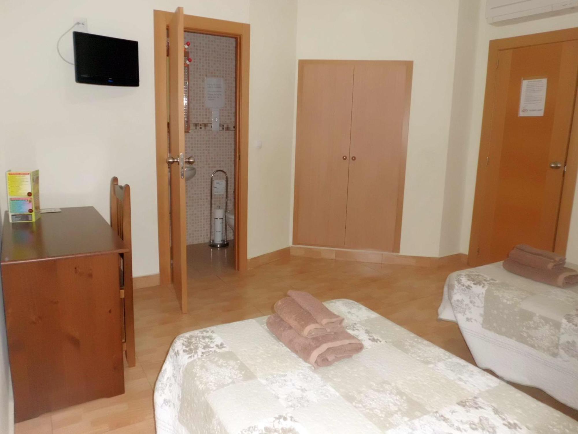 Hostal Abastos Βαλένθια Εξωτερικό φωτογραφία