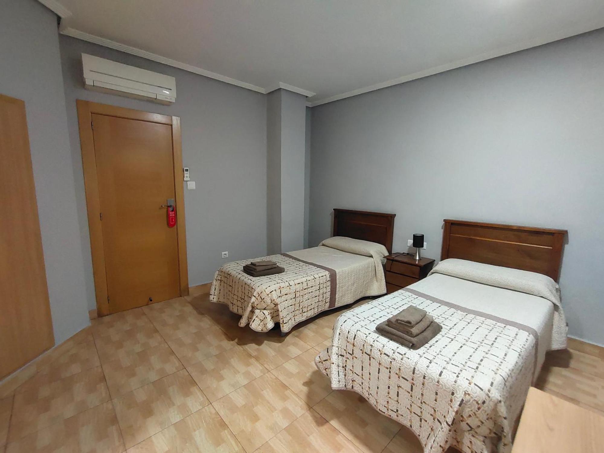 Hostal Abastos Βαλένθια Εξωτερικό φωτογραφία