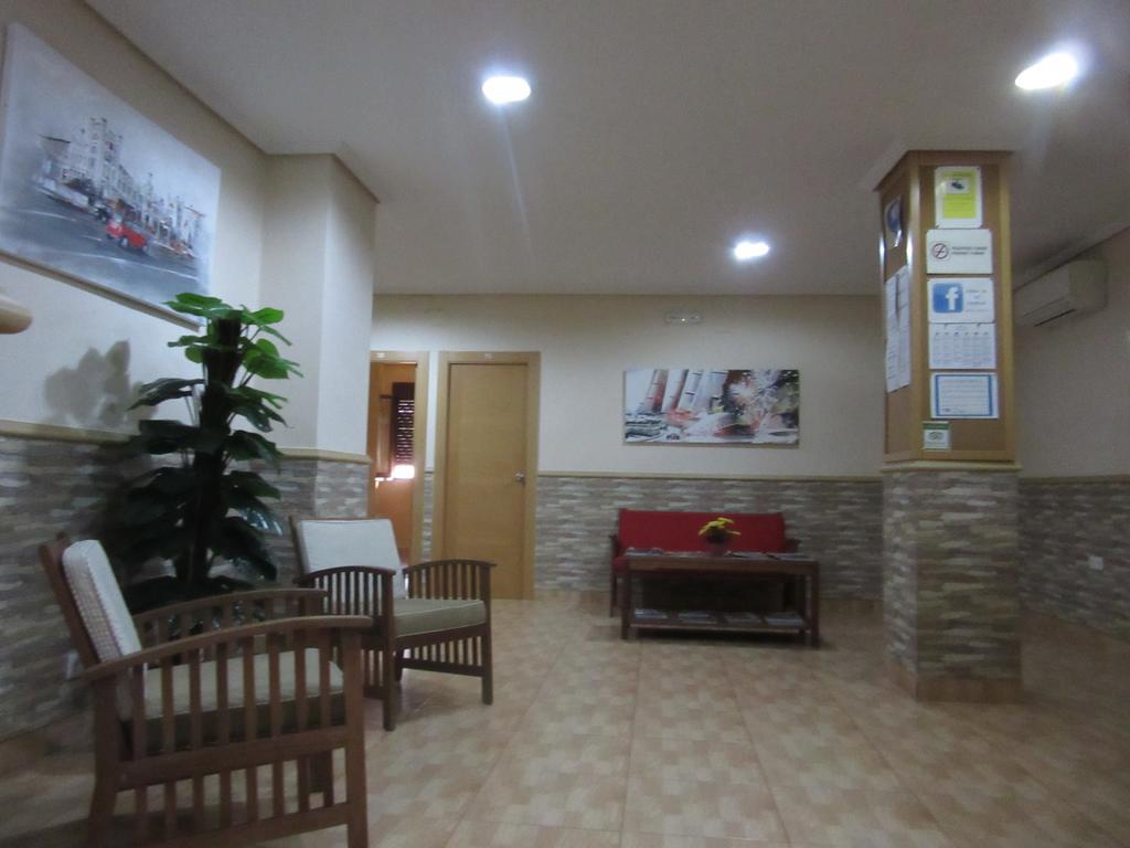 Hostal Abastos Βαλένθια Εξωτερικό φωτογραφία
